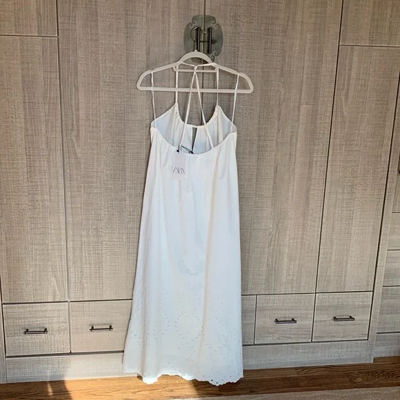 Zara Midi Dress With Lace Embroidery - Picture 4 of 16